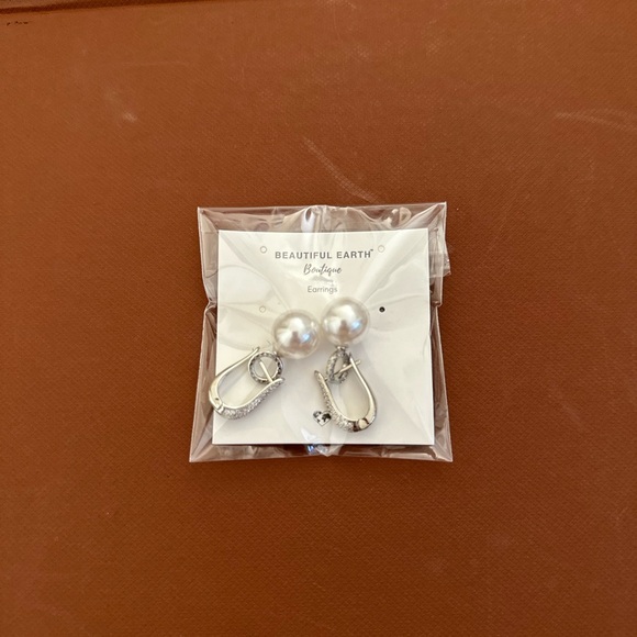 Beautiful Earth Pearl Earrings Bundle - Picture 3 of 6